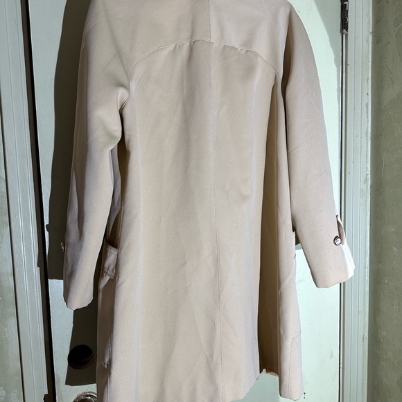 Ladies From the International world of Forecastor of Boston,Inc Size 15/16 - Picture 2 of 7